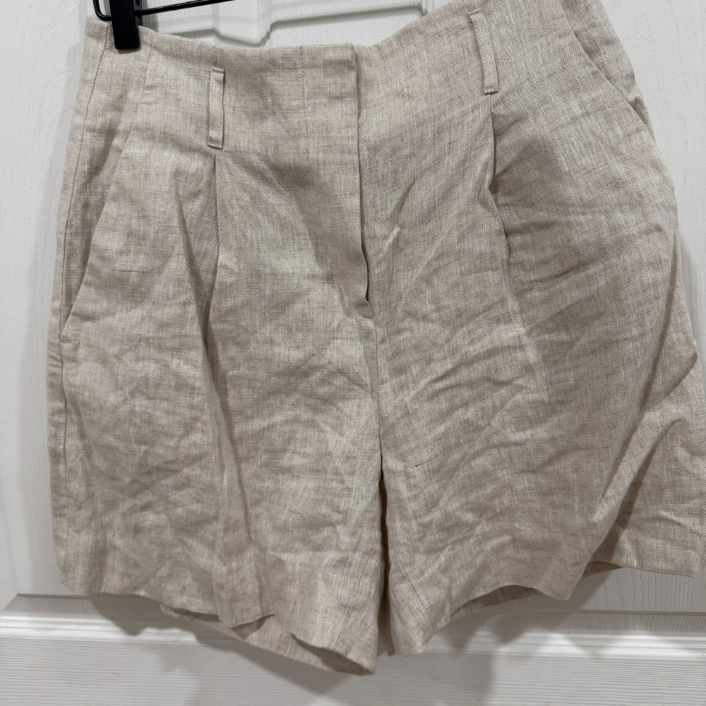 NWT Banana Republic Factory Core Linen Pleated Shorts Size 4 NO belt